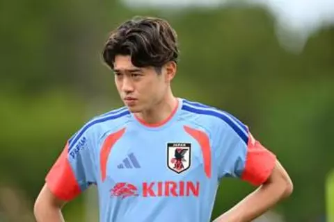 【サッカー】日本代表・鈴木唯人　鎖骨骨折からの回復状況「骨のくっつき具合ですけど、いい状態で持って行ける」 　アイスランドとの親善試合以降“状態上げる”