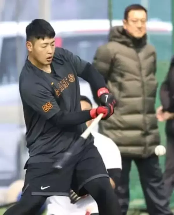 【ブルージェイズ】岡本和真が自己紹介　愛称は原辰徳氏が由来“ビッグベイビー”から1年→大人になり“若大将”へ　好きな食べ物「焼き肉、ステーキ、オムライス、ホットドッグ、ハンバーガーが好きです」とアピール