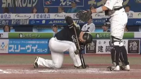 【ソフトバンク】逆転首位打者を狙う近藤健介に自打球連発　小久保監督もベンチから心配そうにヒヤヒヤ