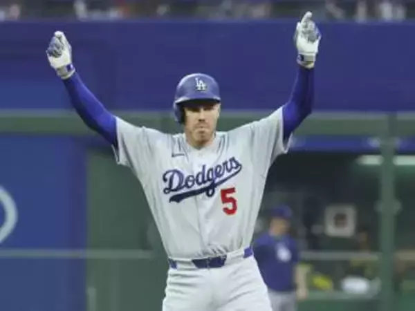 ドジャースの“大黒柱”フリーマンが通算2500安打達成　7回に節目となる一打で一挙10得点の猛攻