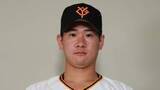 「【巨人】先発・井上温大が初回2失点の立ち上がり　長岡秀樹に先頭打者ホームランを浴びる」の画像1