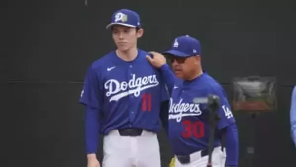 「かなり仕上がりが早い」佐々木朗希の状態にロバーツ監督も笑顔　リクエストした新球種の習得にも期待