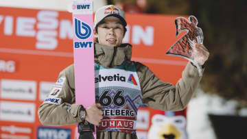 【スキージャンプ】小林陵侑がW杯今季2勝目　1本目5位からの逆転優勝　W杯5連勝中の王者抑える