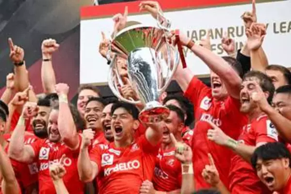 ラグビーリーグワン・神戸が初優勝　前半大接戦も後半無失点で東京ベイを振り切る