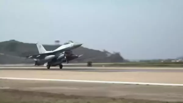 韓国警察、中国軍の元軍人の男2人逮捕　米軍基地周辺で軍用機と管制塔の交信傍受の疑いなど