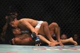「【UFC】平良達郎が5ラウンドTKO負けで日本人初の王者誕生ならず　序盤は寝技で優位も後半パンチを何度も浴び流血」の画像1