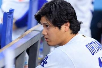 大谷翔平、欠場理由の「左膝の張り」要因は出塁頻度“増”!?　遠征から戻り打撃調子上向きもジレンマ…　ロバーツ監督は治療を明かすも具体的には語らず