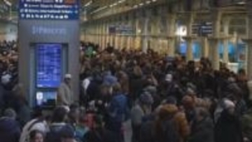 「ユーロスター」技術的トラブルで全便運休