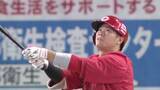 「【広島】坂倉将吾が8回に逆転3ラン！　7回まで無得点に抑えられるも…終盤に値千金の一発」の画像1