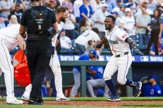 【MLB】アロザレーナが先頭打者弾＆サヨナラ弾の離れ業　カブス・鈴木誠也は4打数1安打