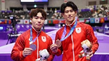 【アジア大会・男子体操】五輪金の岡&橋本が銀銅獲得でダブル表彰台「アジアの頂点を決める戦いが世界の頂点を決める戦い」