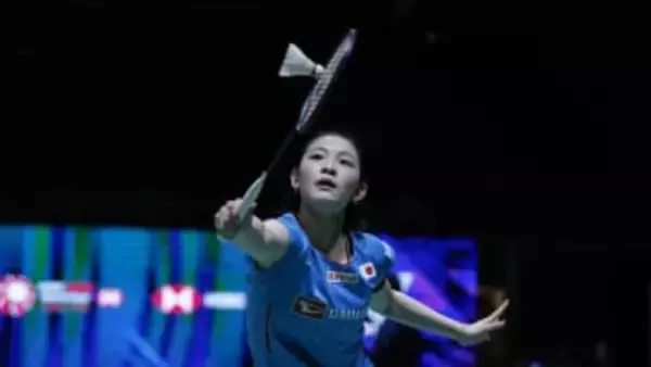 【バドミントン】宮崎友花が明地陽菜との日本人対決を制しベスト16入り　反撃受けるも逃げ切る〈インドOP〉