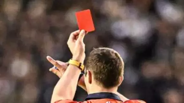 【FIFA】口を覆う行為にレッドカードの制裁　評議会が満場一致で合意　2026年W杯で実施