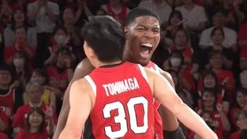 八村塁が雄たけび！日本はカタールに19点リードで前半折り返す　八村3Pを5本すべて成功【バスケW杯最終予選】