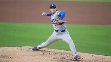 【ドジャース】立ち上がり少し球が荒れる大谷翔平　初回から2イニング連続で相手打者がよけるために倒れ込む