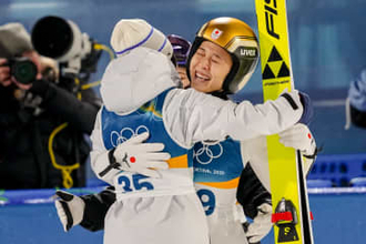 【スキージャンプ】ノーマルヒル　丸山希が銅メダル獲得　日本人第1号　2回目100mの大ジャンプ