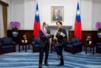 台湾・頼総統、王貞治さんに「一等景星勲章」を授与