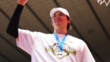 「必ず流れが戻ってくると信じて」アルバルク東京・テーブス海が目を潤ませ雄たけび　14年ぶり3回目の優勝【バスケ天皇杯】