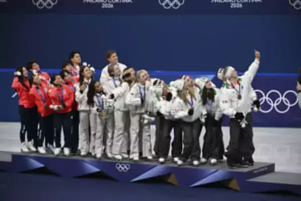 【フィギュア】日本含むメダリストのスケート靴が刃こぼれ「表彰台がアスファルトのような状態」日本連盟が抗議