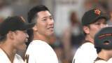 「「1戦1戦が大事だとは、彼も知っていると思います」巨人・大城卓三　久々バッテリーの戸郷翔征を評価」の画像1