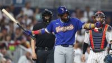 【WBC】アクーニャJr.がハーフスイングの判定に感情爆発　塁審に激しい口調で不服の様子　直後にはベネズエラが2ランHRでベンチ大盛り上がり