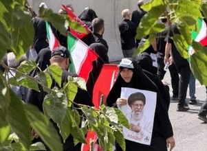 カメラの前で語れなかった「本音」　戦争で深まるイランの分断　現地で聞いた「この国は変わらない」