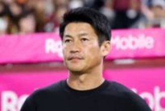 J1神戸・吉田監督が電撃退任表明　ファンも“騒然”　涙ぐみながら思い語る「来シーズン新たな環境でチャレンジ」