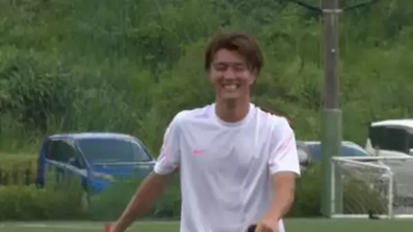 【サッカー日本代表】小川航基が地元・神奈川で子どもたちと交流　「4年後はしっかり点を取りたい」と夢語る　子どもたちの素直な声にたじたじになる場面も