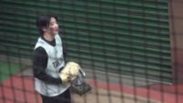 春季キャンプまであと5日　巨人のドラ1ルーキー・竹丸和幸のボールを受けたブルペン捕手の感想は？