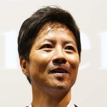 ケイン・コスギ、弟の初監督作で悪役に　明かされた“起用理由”に思わず反論