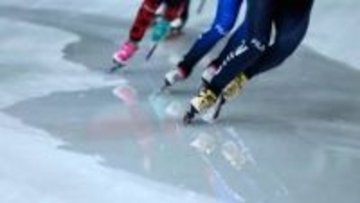 【ショートトラック】ポーランドの選手にアクシデント　転倒に巻き込まれ刃が顔面に...　担架で運ばれレースは一時中断