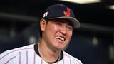 「侍合流の岡本和真「今体温熱いので...」記者会見で報道陣の笑い誘う　MLBオープン戦では打撃好調」の画像1