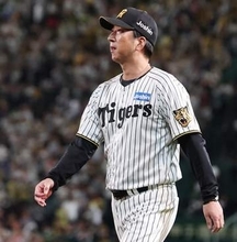 【阪神】藤川監督が球団初の連覇を果たし「必死に毎日を過ごして勝ち切れた。よし満足しよう」CS敗退も「すっきりした気持ちもどこかに」
