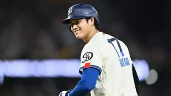 大谷翔平に弱点発覚？　ベンチに虫が出現で笑顔から一転大慌て　ハプニングも初回9得点で快勝
