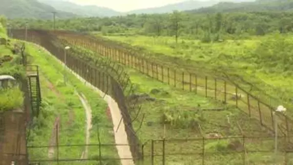 韓国軍、軍事境界線近くで北朝鮮兵士1人の身柄を確保　亡命の意向か…韓国メディア