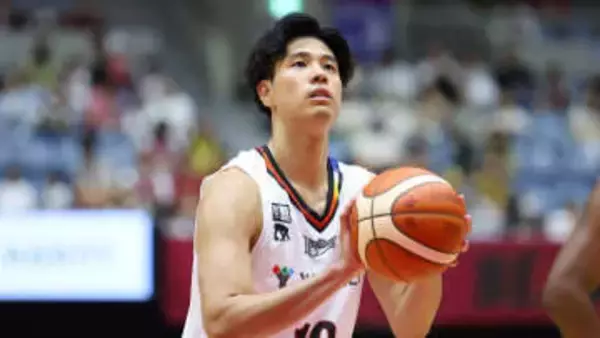 【バスケ】Bリーグオールスターで珍プレー！？ 吉井裕鷹が試合開始6秒で渡邊雄太に体当たりの反則で即交代