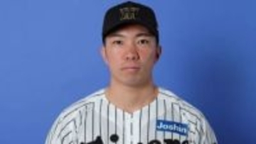 「最高の数字を残すことができ」阪神・石井大智がコミッショナー賞　50試合連続無失点のNPB新記録「来季は球団初の連覇」