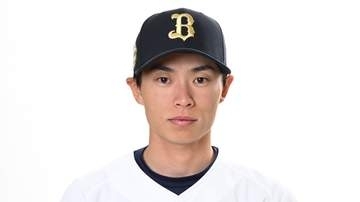 【オリックス】山岡泰輔が1回投げきれず交代　先頭に被弾など20球で2失点　2死奪い岸田監督が肩をたたく