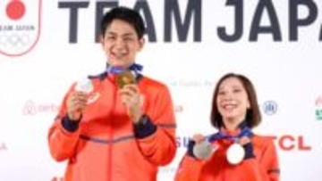 「久しぶりの油・・・」“りくりゅう”がある食べ物に幸せな時間　ペアで大逆転金メダルの2人が笑顔で語る【フィギュア】