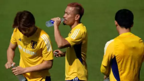 【サッカーW杯】各ハーフ3分間の水分補給導入を発表　選手の安全優先　日本はオランダ、チュニジア、欧州プレーオフBと対戦