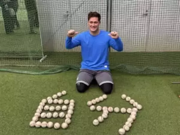 【巨人】リチャードが自主トレ公開「自分らしく、去年よりいい成績を出せるように」岡本和真からのアドバイスも明かす