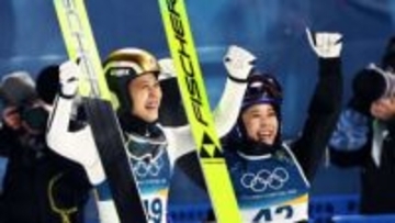 髙梨沙羅「希ちゃんが銅メダルをとる姿…」大ジャンプの瞬間に全身で喜び「間近に見られてすごく幸せ」　自身の2回目ジャンプに手応え＆ラージヒルへ気持ち切り替えも