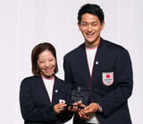 「りくりゅうペア・堀島行真らにオリンピック特別賞　橋本会長は選手たちの活躍たたえる　日本選手団の解団式【ミラノ・コルティナオリンピック】」の画像1