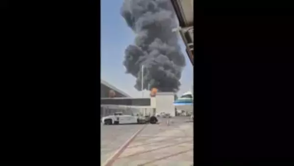 武装組織フーシ派“サウジ首都の空港にミサイル攻撃”