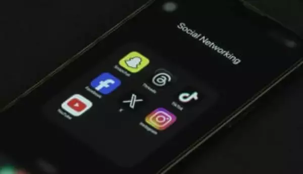 オーストラリアで「16歳未満のSNS禁止」スタート　世界初の取り組みの効果は？　“抜け道”も…