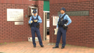 「盗撮目的で来た」都立高校の文化祭で盗撮見つかり教員に催涙スプレーか　28歳男を逮捕　ペットボトルに仕込んだ小型カメラ所持