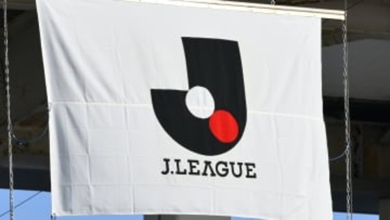 【J1名古屋】前後に描かれた“リアルシャチ”　水族館コラボの新ユニホームを発表　J1百年構想リーグで着用