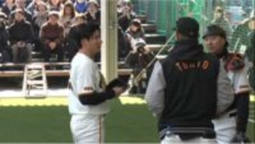 【巨人】ルーキーがブルペンで躍動　竹丸和幸は最後の1人になっても黙々　田和廉はセットから豪快に投げ込む　杉内、内海コーチと入念に会話も