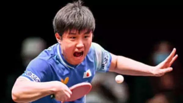 【卓球】張本智和が中国選手に連勝しベスト8進出　連続ポイント奪われた後の怒とうの攻めで勝ち上がる