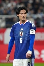 突如グラサン姿で南野拓実に「サンキュー兄弟」　W杯優勝経験者で同僚の世界的MF　日本代表ユニ着用しSNSに投稿